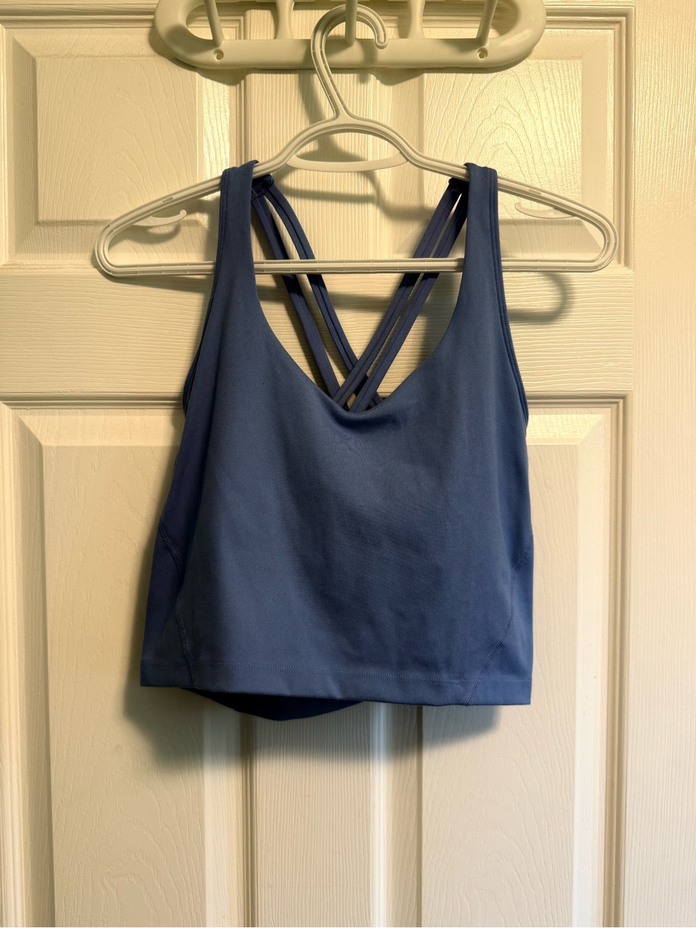Gilly Hicks Go Recharge Cropped Tank Top with Built-in Bra